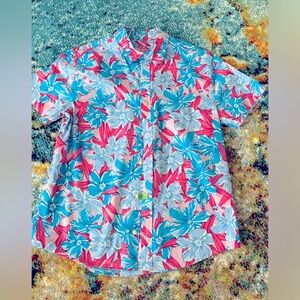 Boys Vineyard Vines botton down M 12-14.